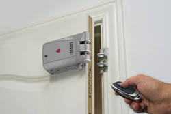 Cerradura invisible remock lockey 4 mandos latonada